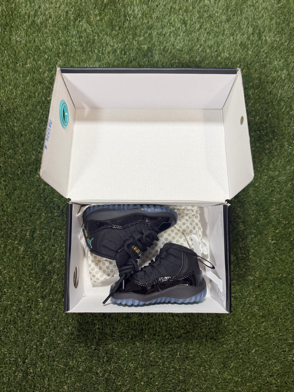 Jordan 11 Retro Gamma Blue (2025) (TD) size 4C