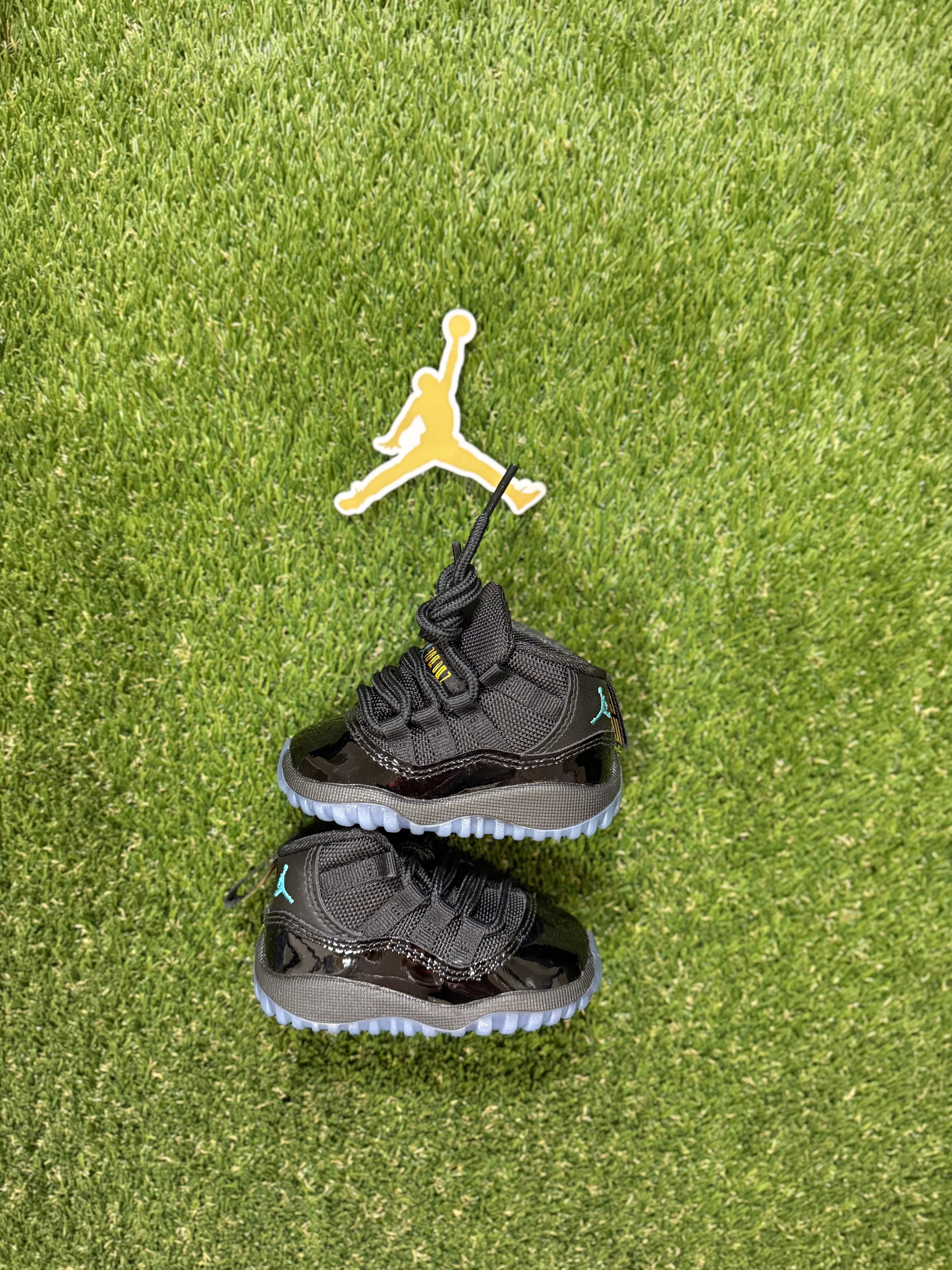 Jordan 11 Retro Gamma Blue (2025) (TD) size 4C