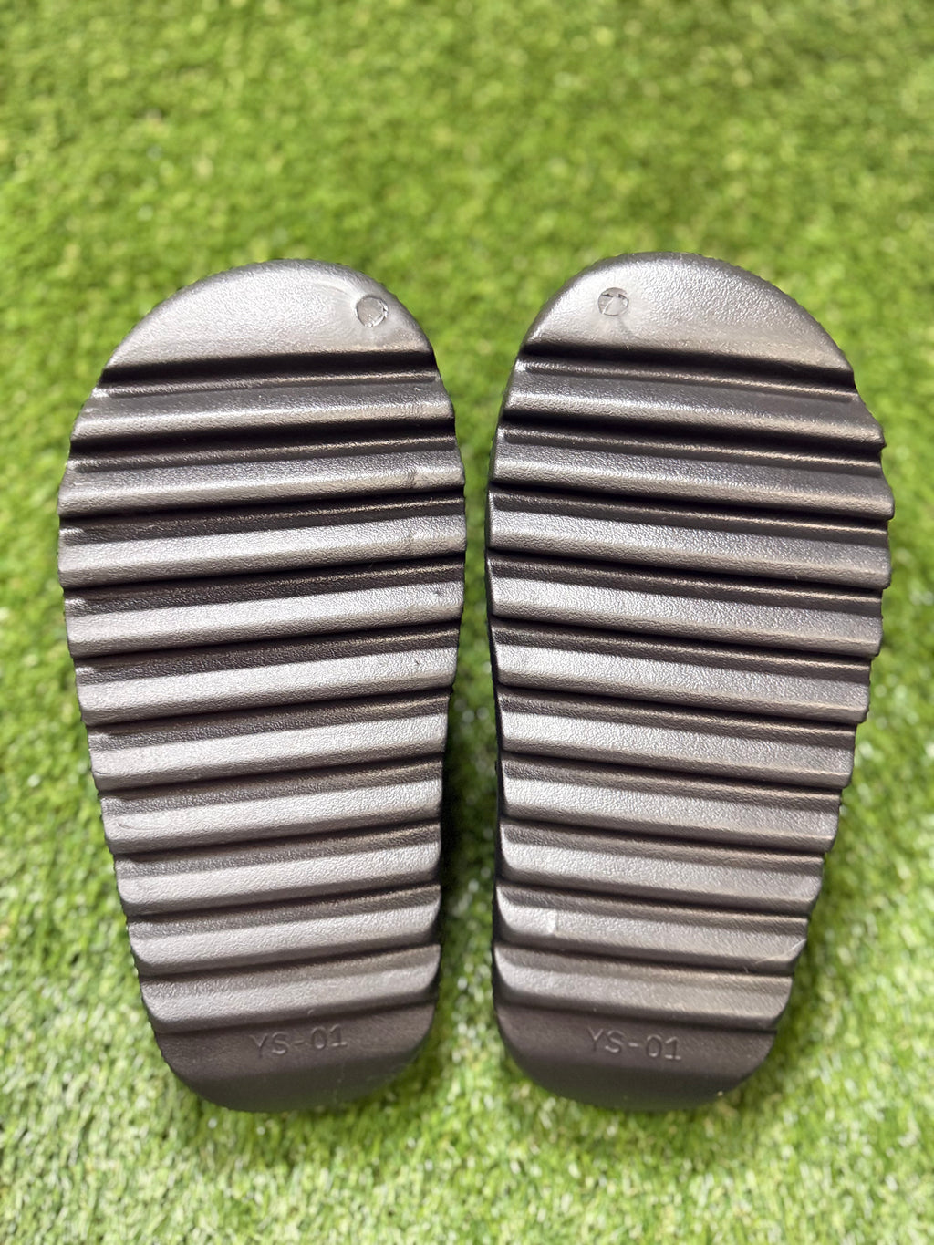 Men’s YZY YS-01" slides