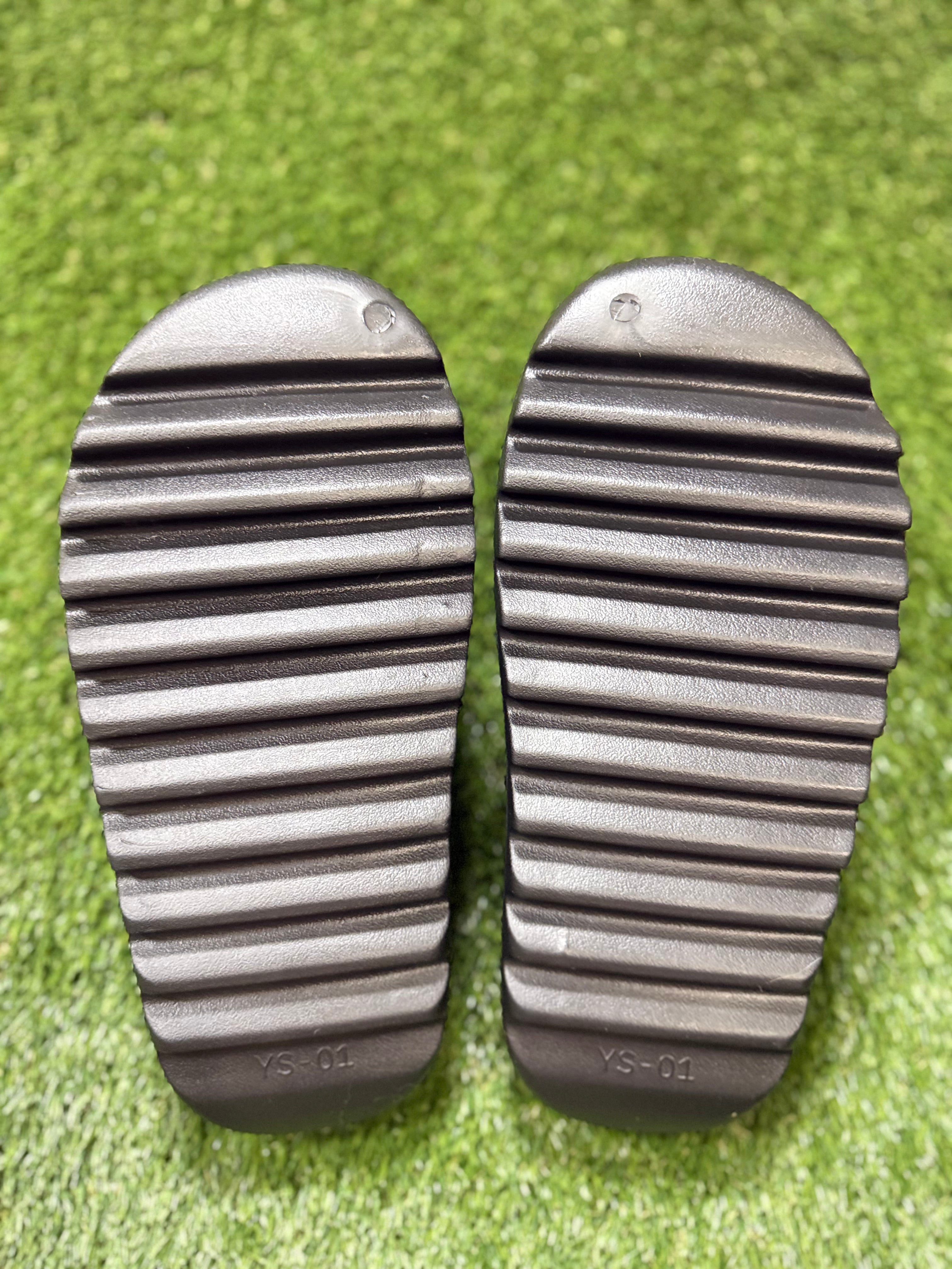 Men’s YZY YS-01" slides